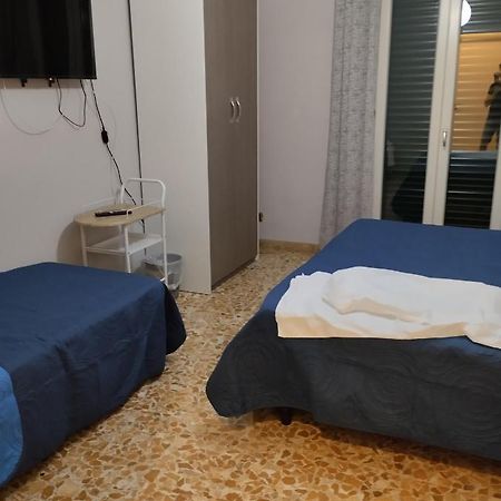 Bed and Breakfast La Darsena Crotone Exterior foto